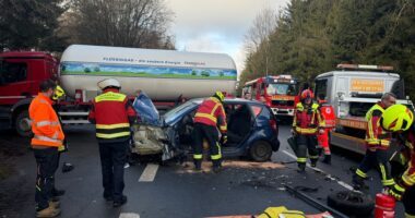 THL 3 auf der B11/B85 Abzweigung bei der alten Rohrbacher Straße